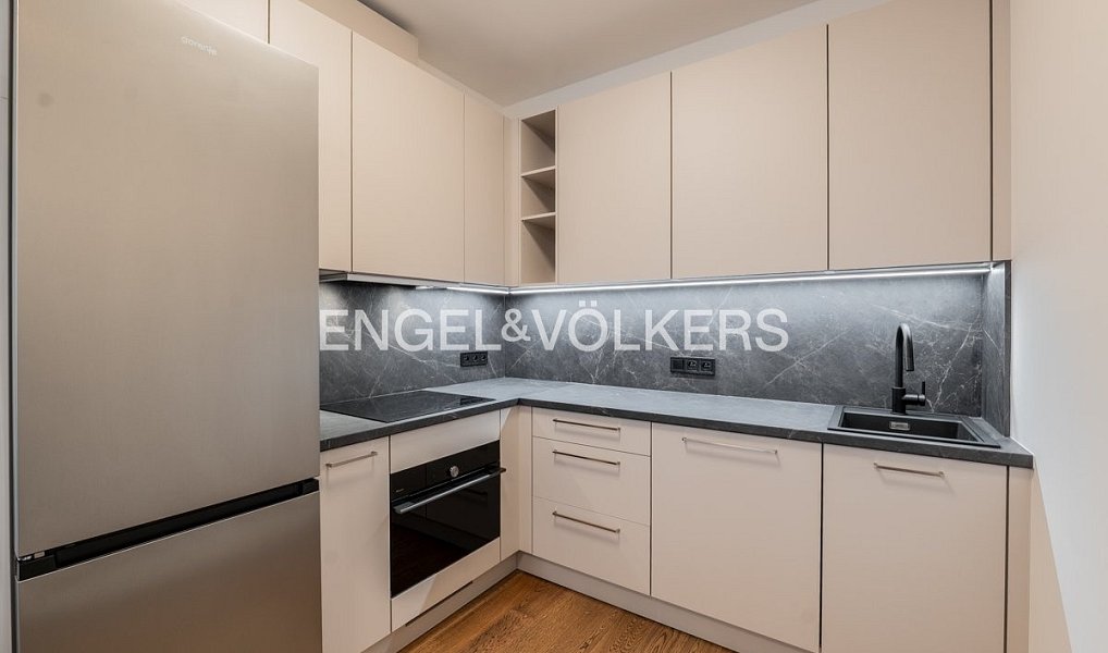 Pronájem bytu 2+kk 54 m², Praha – náhled fotky 2