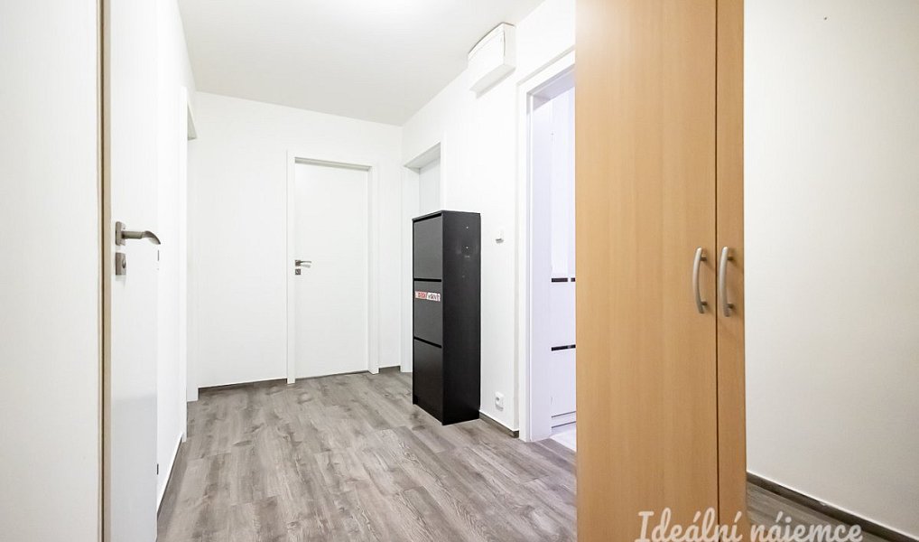 Pronájem bytu 3+kk 63 m², Praha – náhled fotky 13