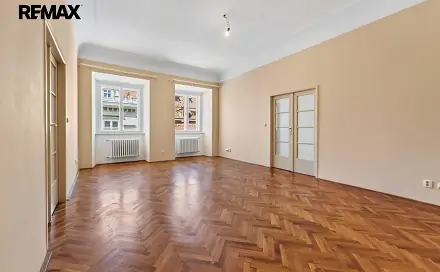 Pronájem kanceláře 130 m², Staroměstské náměstí, Praha 1 - Staré Město