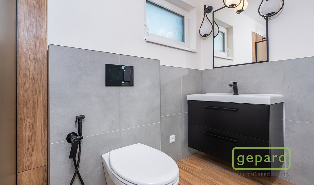 Prodej domu 82 m² s pozemkem 323 m², Černošice – náhled fotky 33