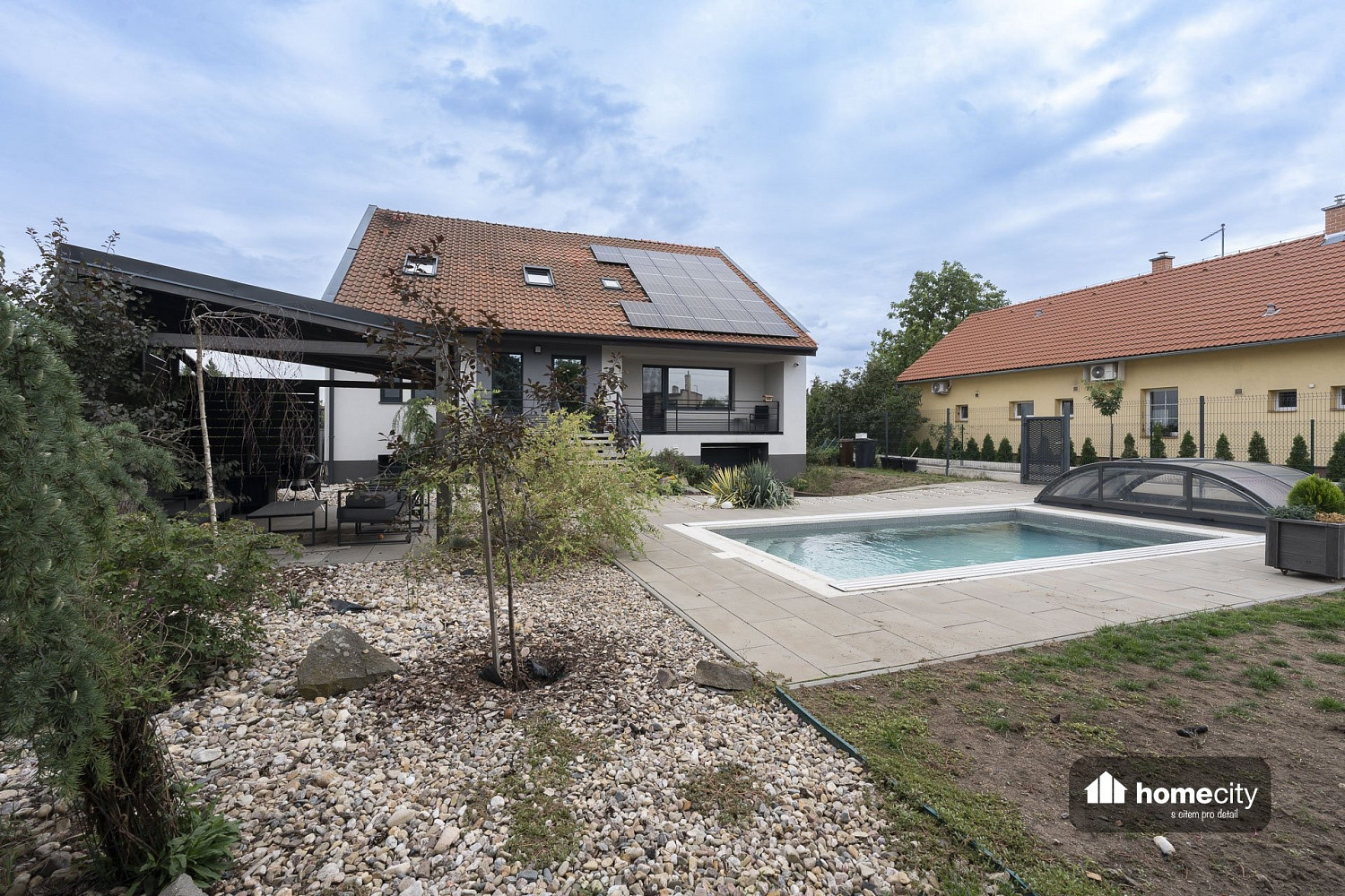 Prodej domu 267 m² s pozemkem 661 m² – fotografie 2