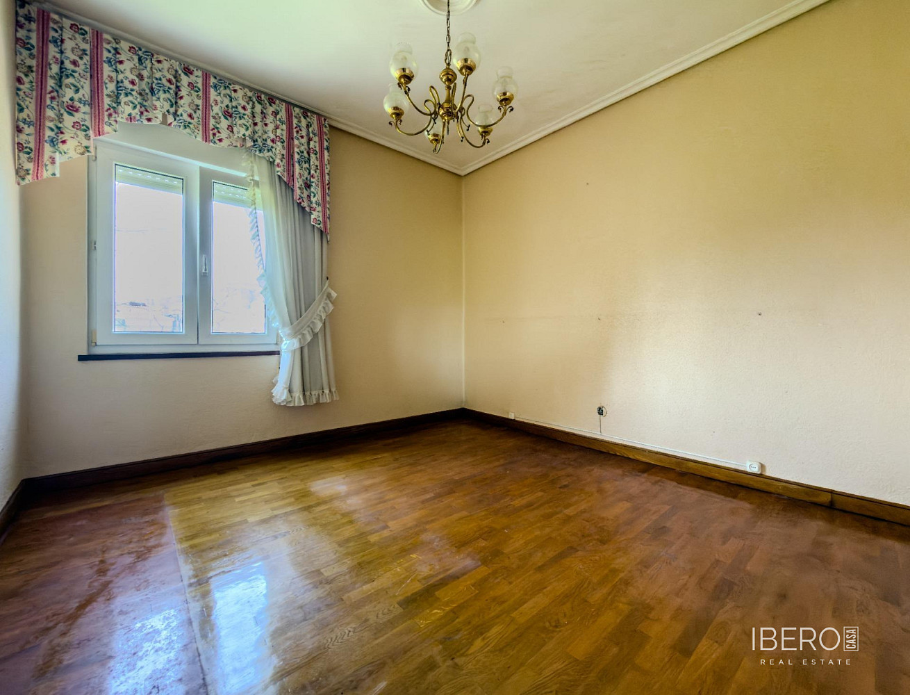 Prodej domu 788 m² s pozemkem 554 m² — photo 2