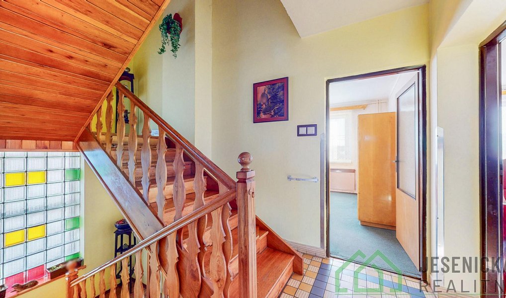 Prodej domu 269 m² s pozemkem 702 m², Javorník – náhled fotky 2