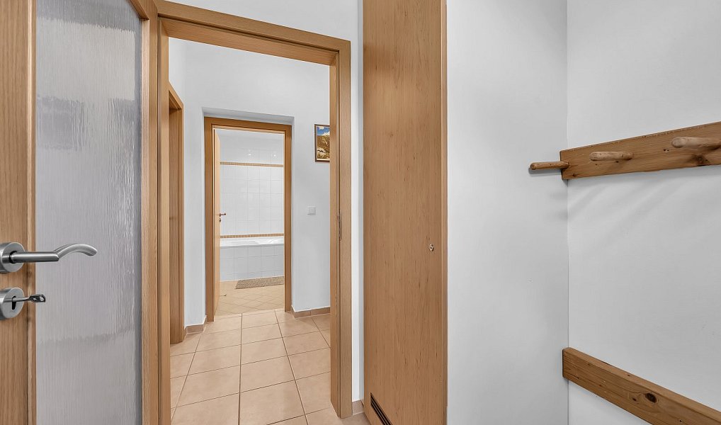 Prodej ubytovacího objektu 159 m², Horní Maršov – náhled fotky 13