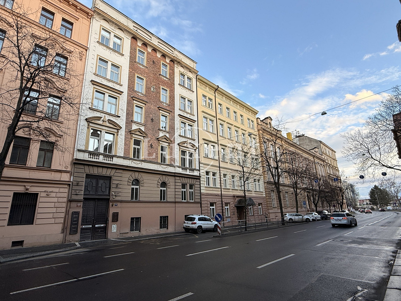 Prodej nájemního domu, činžáku 1 283 m² — photo 3