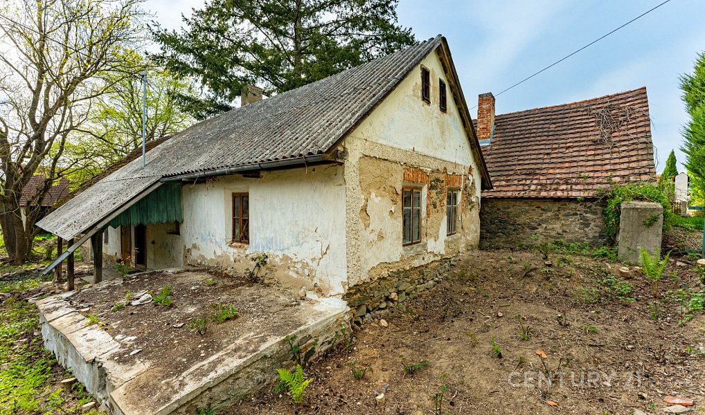 Prodej domu 80 m² s pozemkem 3 279 m², Loket – náhled fotky 3