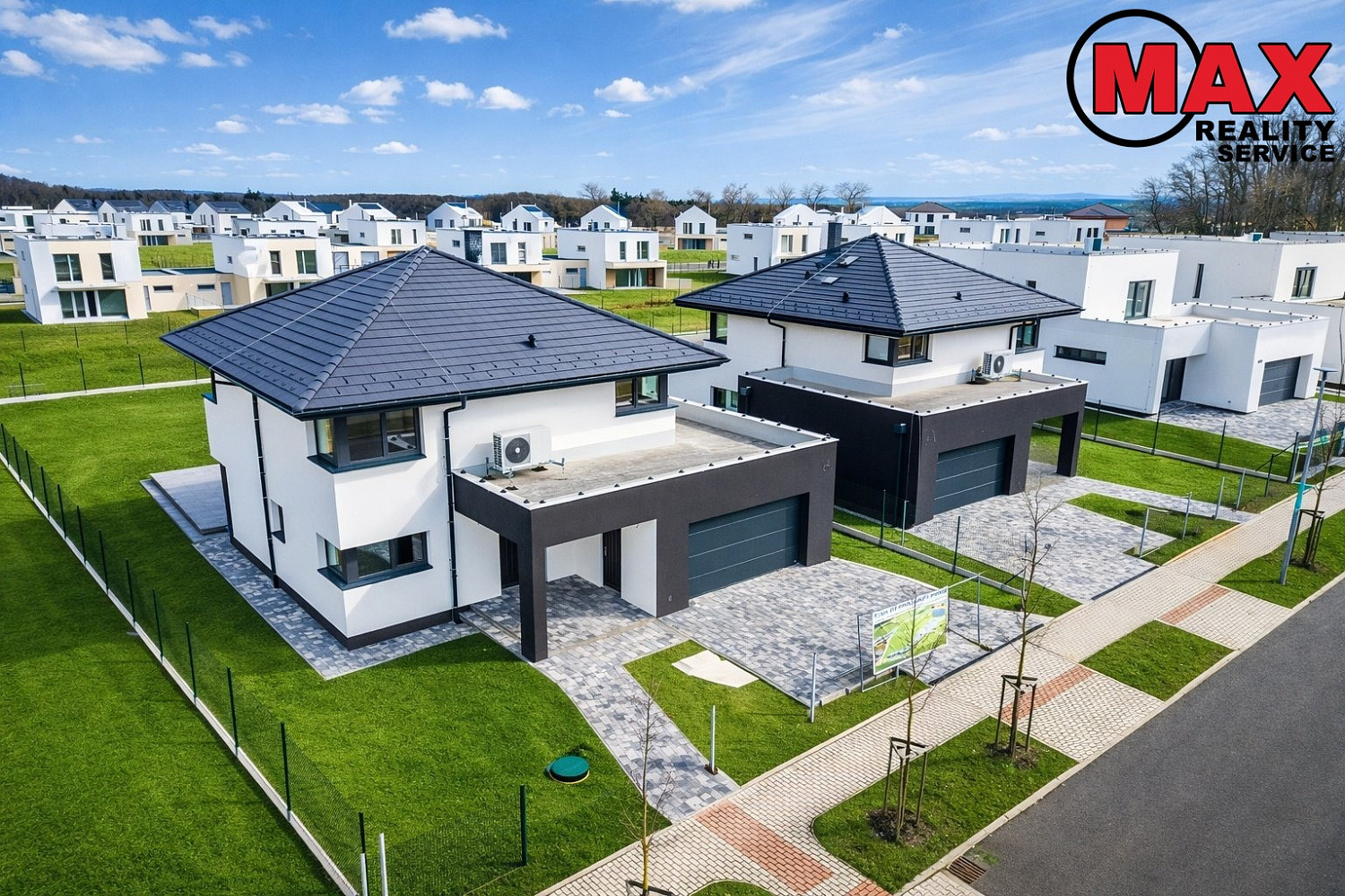 Prodej domu 216 m² s pozemkem 821 m² – fotografie 2