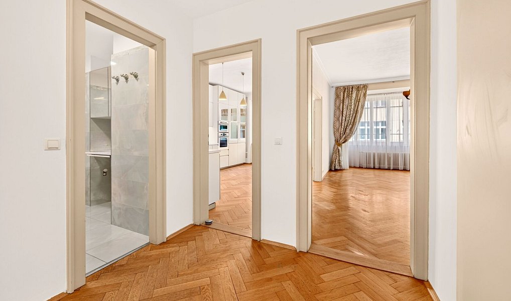 Prodej bytu 3+1 96 m², Praha – náhled fotky 40
