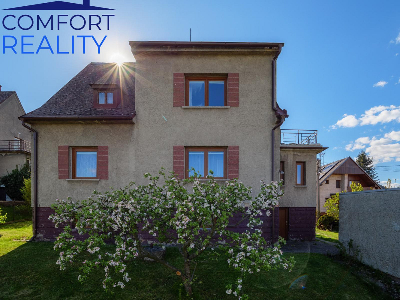 Prodej domu 250 m² s pozemkem 666 m² – fotografie 2