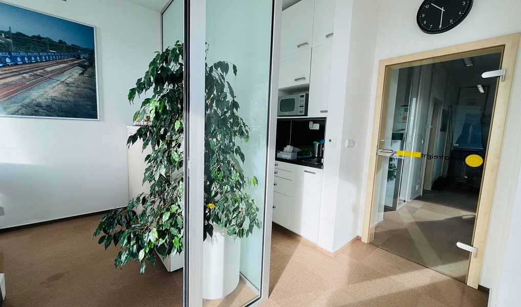 Prodej kanceláře 77 m², Brno – náhled fotky 5