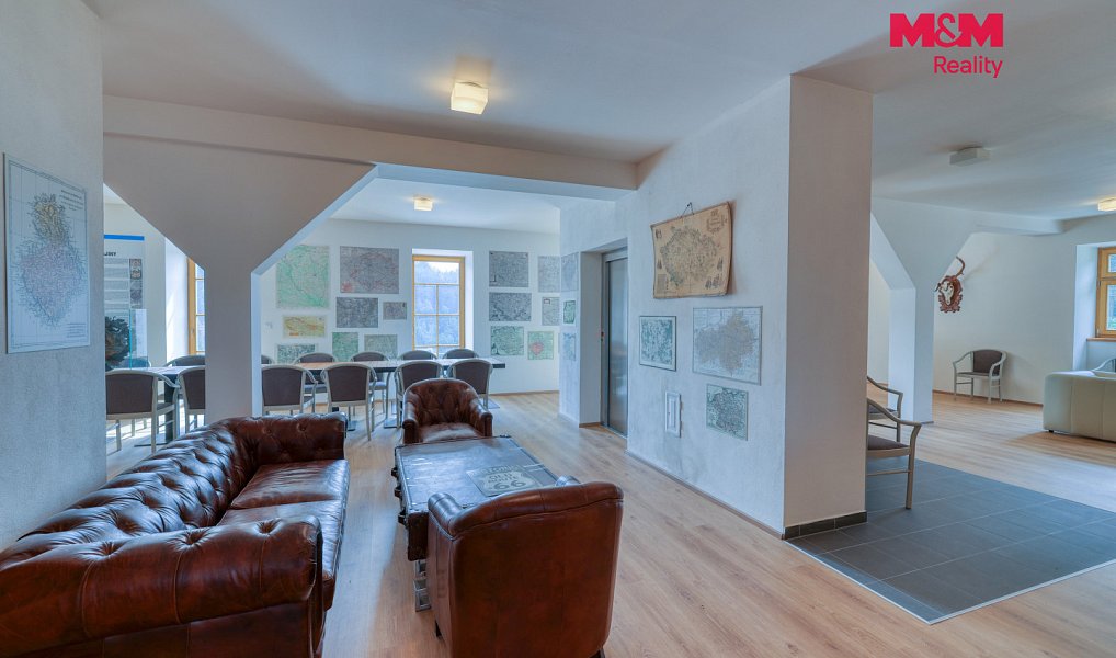 Prodej domu 1 250 m² s pozemkem 2 106 m², Manětín – náhled fotky 11