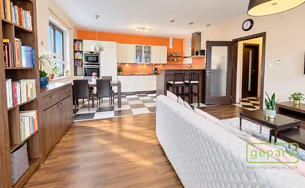 Prodej bytu 4+kk 102 m², Rymáňská, Mníšek pod Brdy, okres Praha-západ