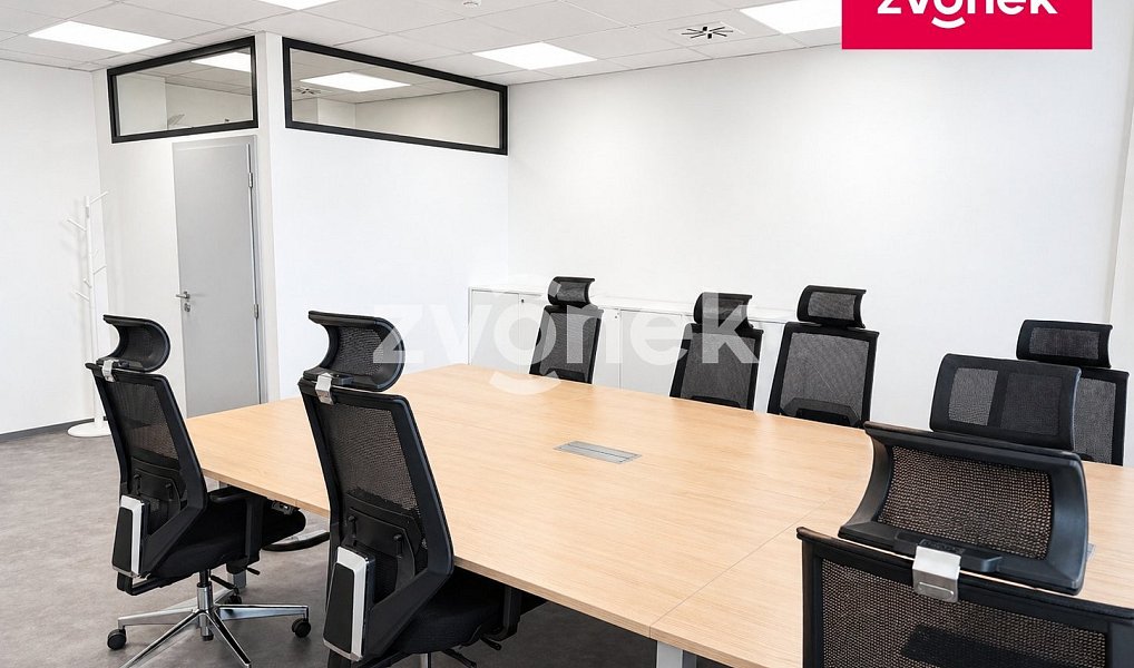 Pronájem kanceláře 36 m², Zlín – náhled fotky 5