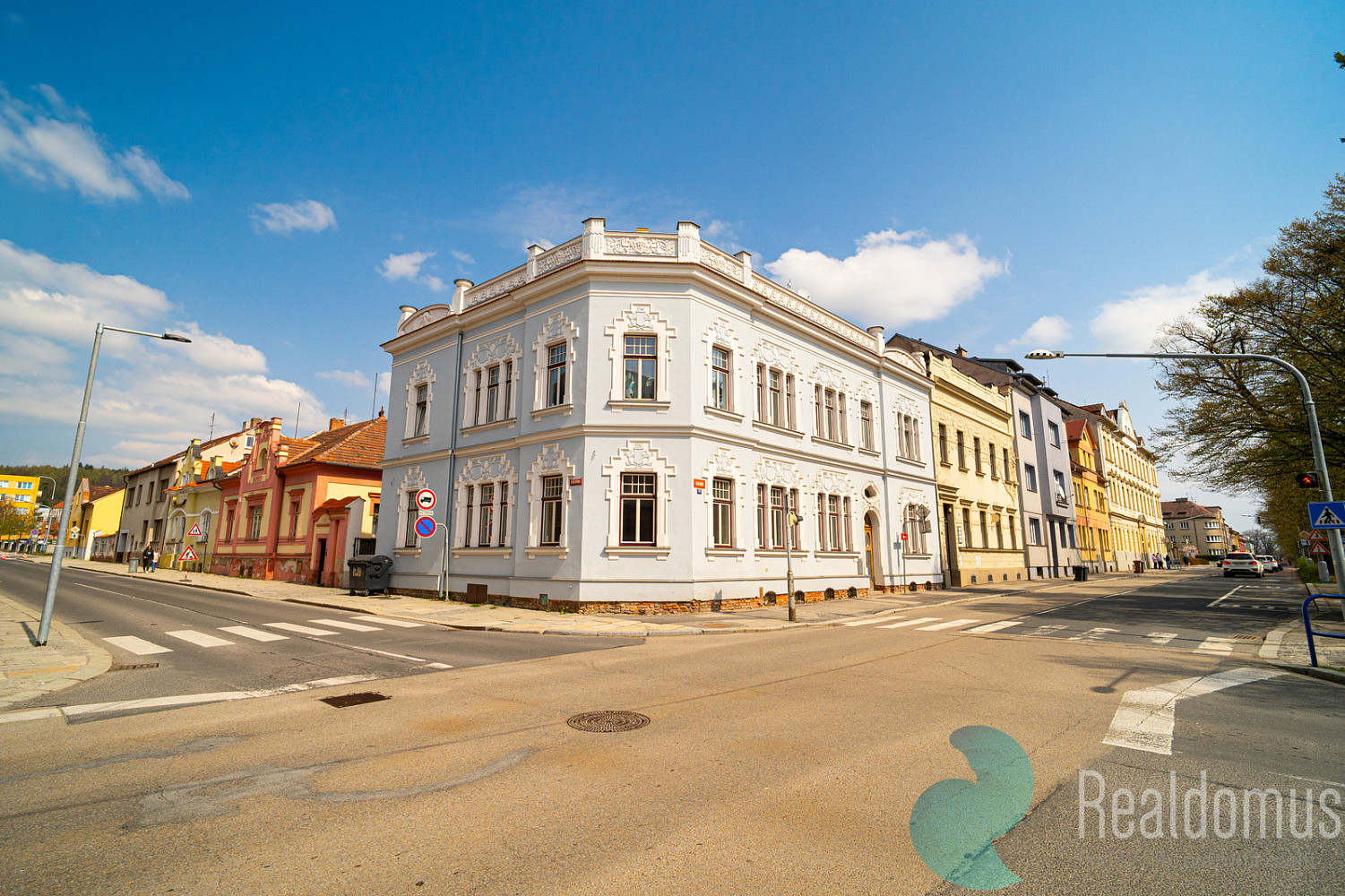 Prodej nájemního domu, činžáku 413 m²