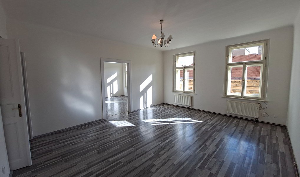 Pronájem bytu 3+1 100 m², Praha – náhled fotky 2