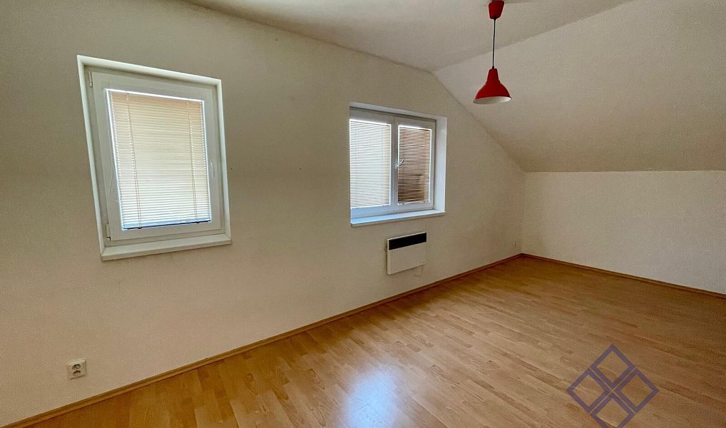 Prodej domu 195 m² s pozemkem 1 177 m², Obora – náhled fotky 13