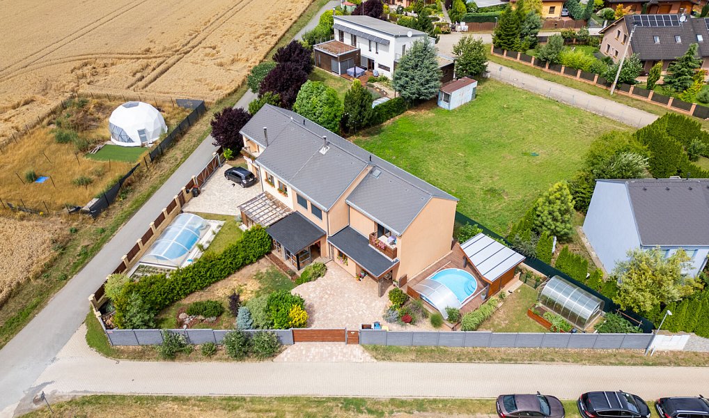 Prodej domu 199 m² s pozemkem 524 m², Hovorčovice – náhled fotky 37