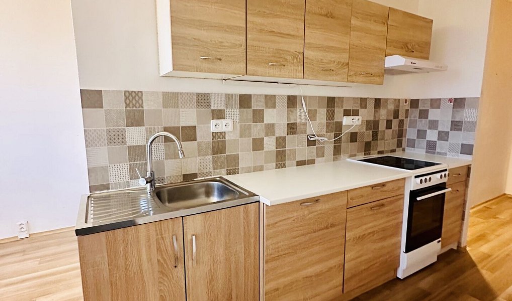 Pronájem bytu 2+1 63 m², Strakonice – náhled fotky 2