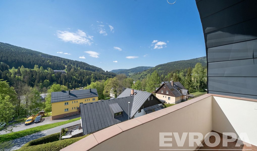 Prodej domu 390 m² s pozemkem 617 m², Špindlerův Mlýn – náhled fotky 14