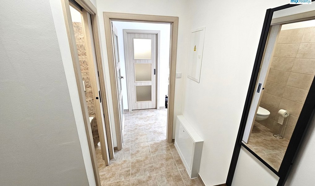 Prodej bytu 1+kk 34 m², Klatovy – náhled fotky 8