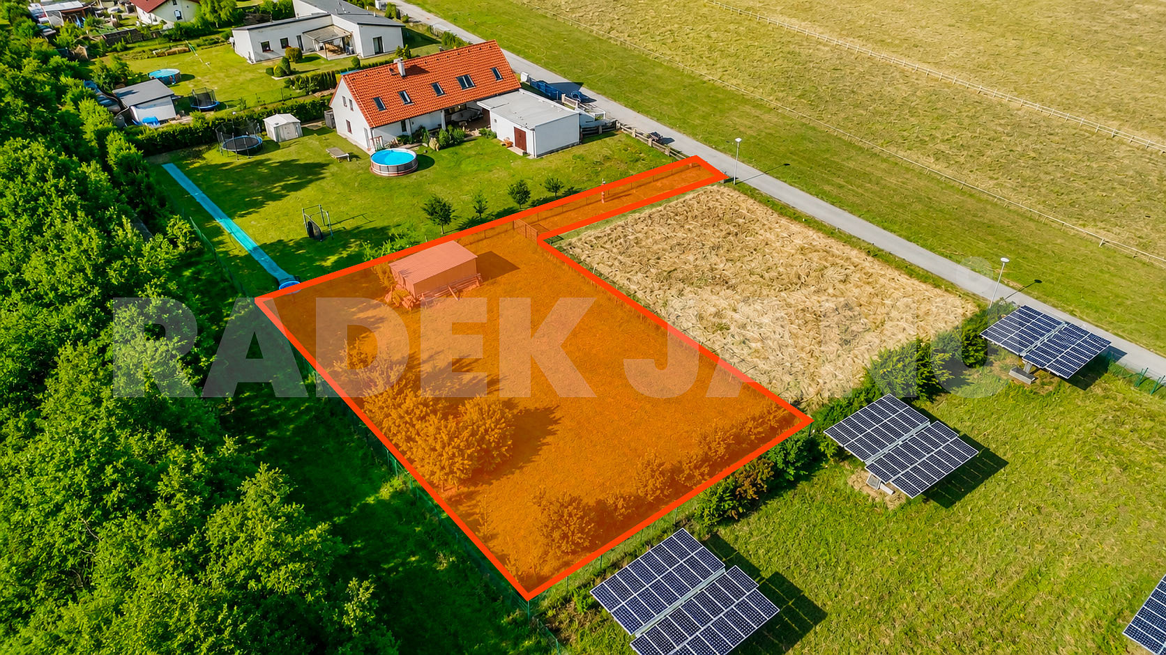 Prodej stavebního pozemku 1 001 m²