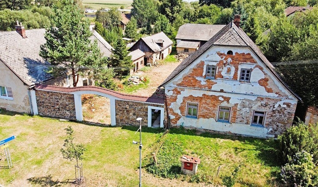 Prodej domu 110 m² s pozemkem 2 460 m², Šlapanov – náhled fotky 2