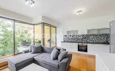 Pronájem bytu 2+kk 50 m², U Okrouhlíku, Praha 5 - Smíchov