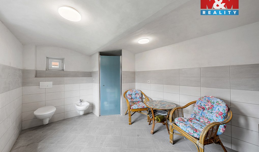 Prodej domu 200 m² s pozemkem 1 443 m², Huntířov – náhled fotky 7