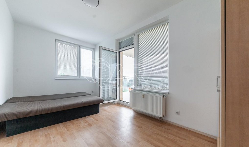 Pronájem bytu 3+kk 76 m², Praha – náhled fotky 2