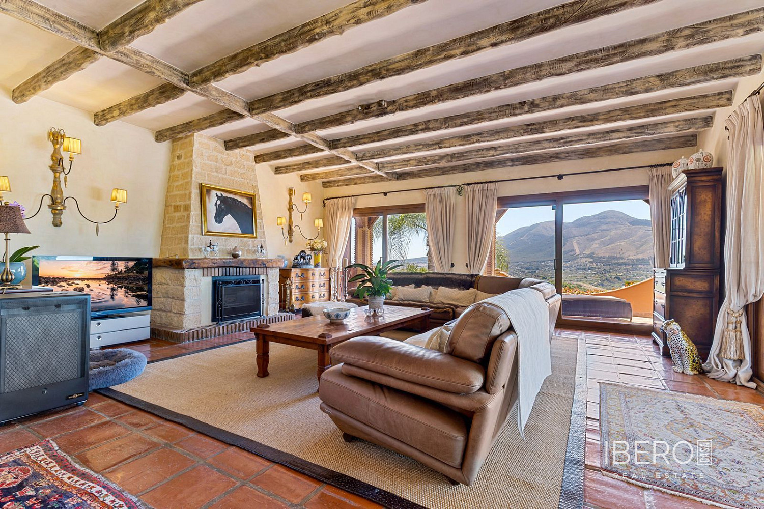 Prodej domu 1 263 m² s pozemkem 13 640 m² — photo 4