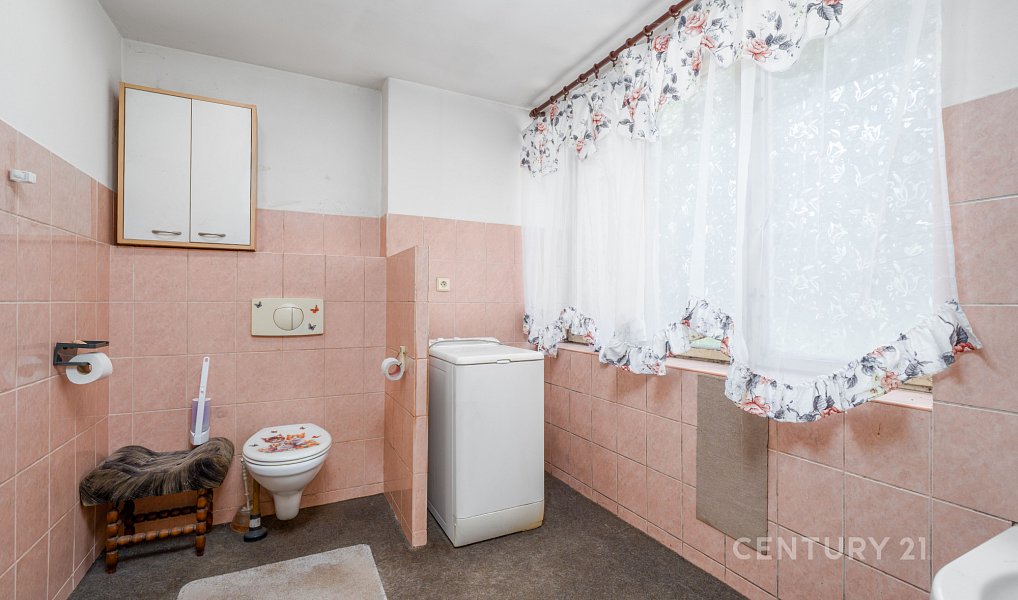 Prodej domu 244 m² s pozemkem 326 m², Benešov nad Ploučnicí – náhled fotky 22
