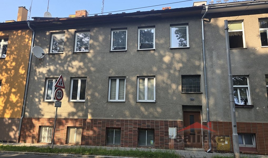 Prodej bytu 4+1 92 m², Opava – náhled fotky 2