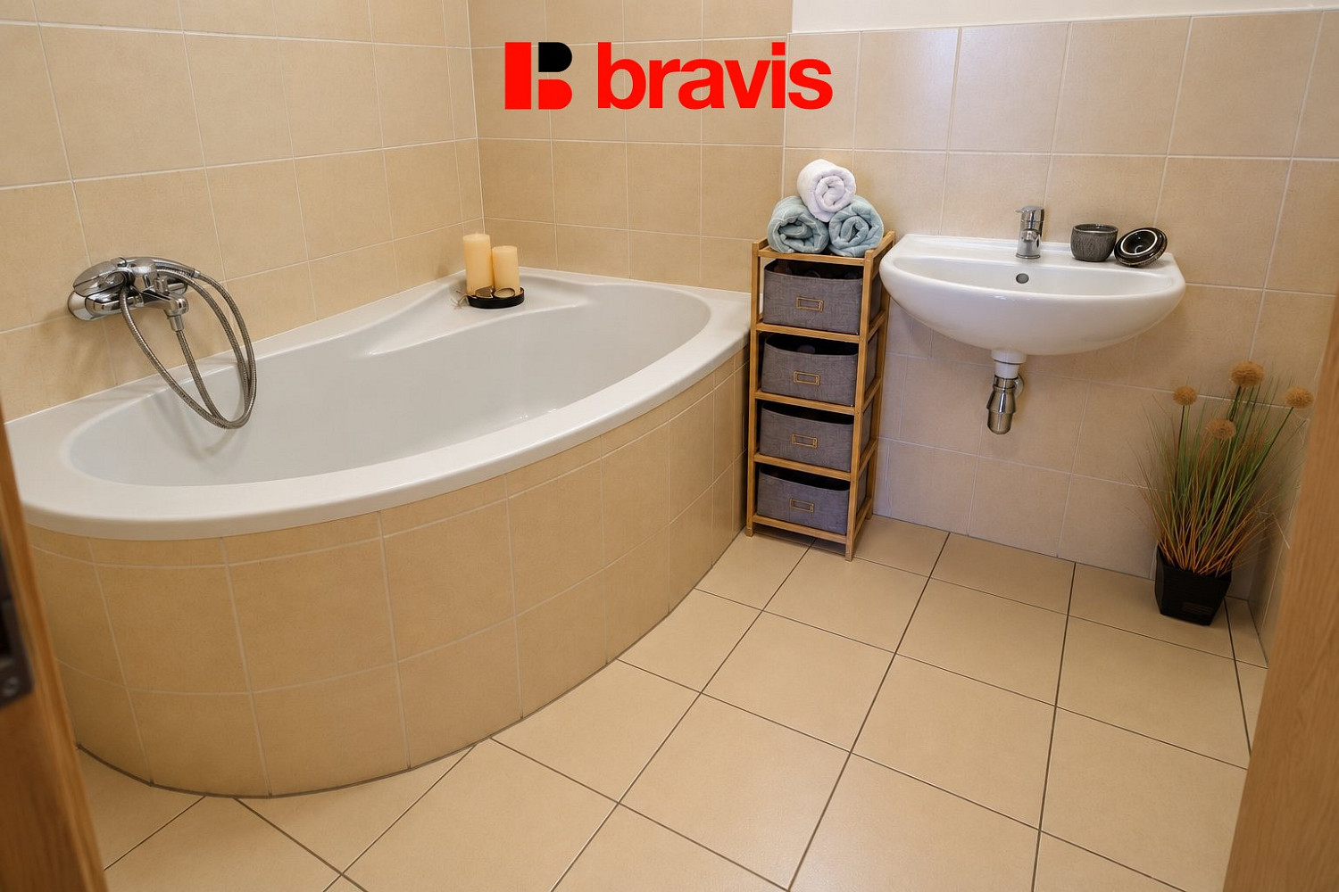 Pronájem bytu 3+kk 65 m² – fotografie 4