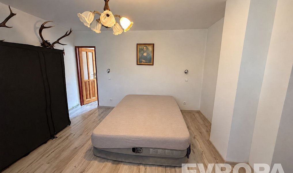 Prodej domu 205 m² s pozemkem 708 m², Lnáře – náhled fotky 9