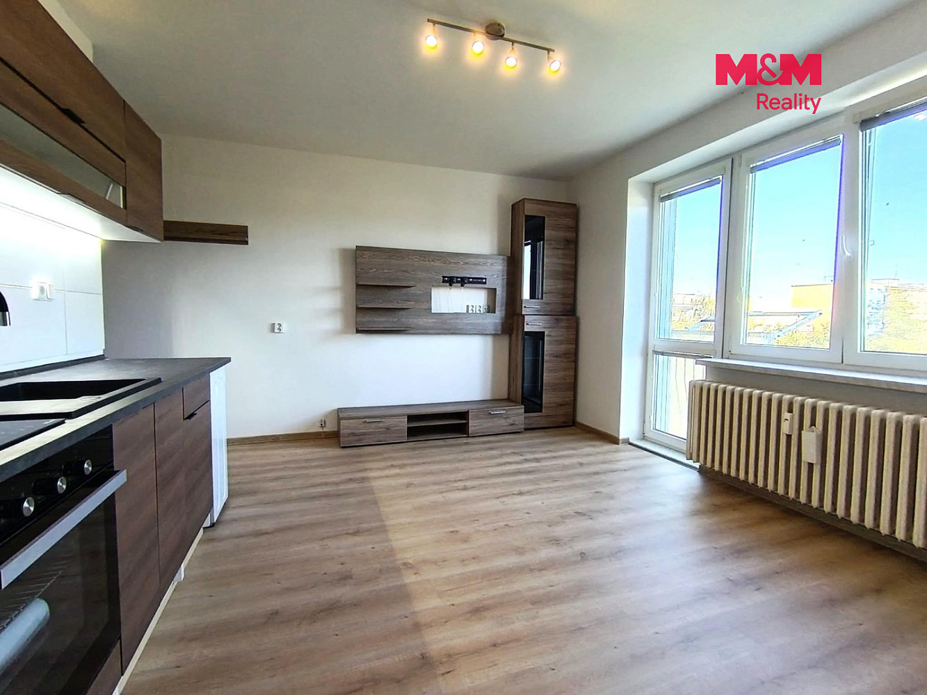 Pronájem bytu 1+kk 27 m² – fotografie 2