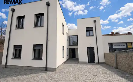 Pronájem bytu 3+kk 57 m², Blažíčkovo náměstí, Hradec Králové - Pražské Předměstí