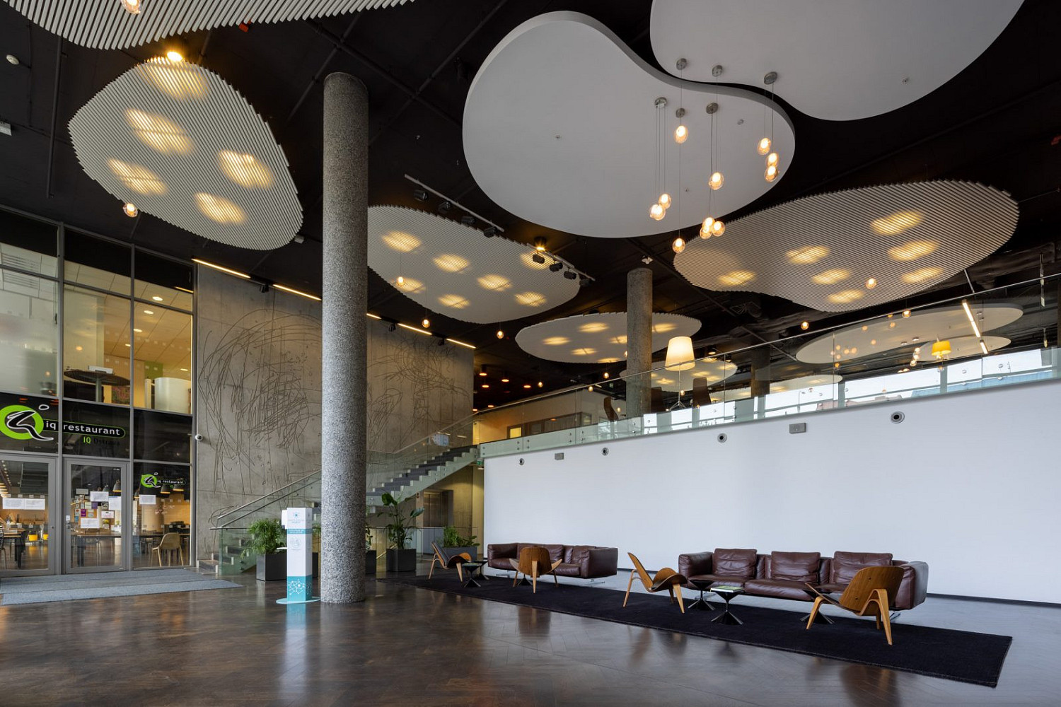 Pronájem kanceláře 1 105 m² – fotografie 2
