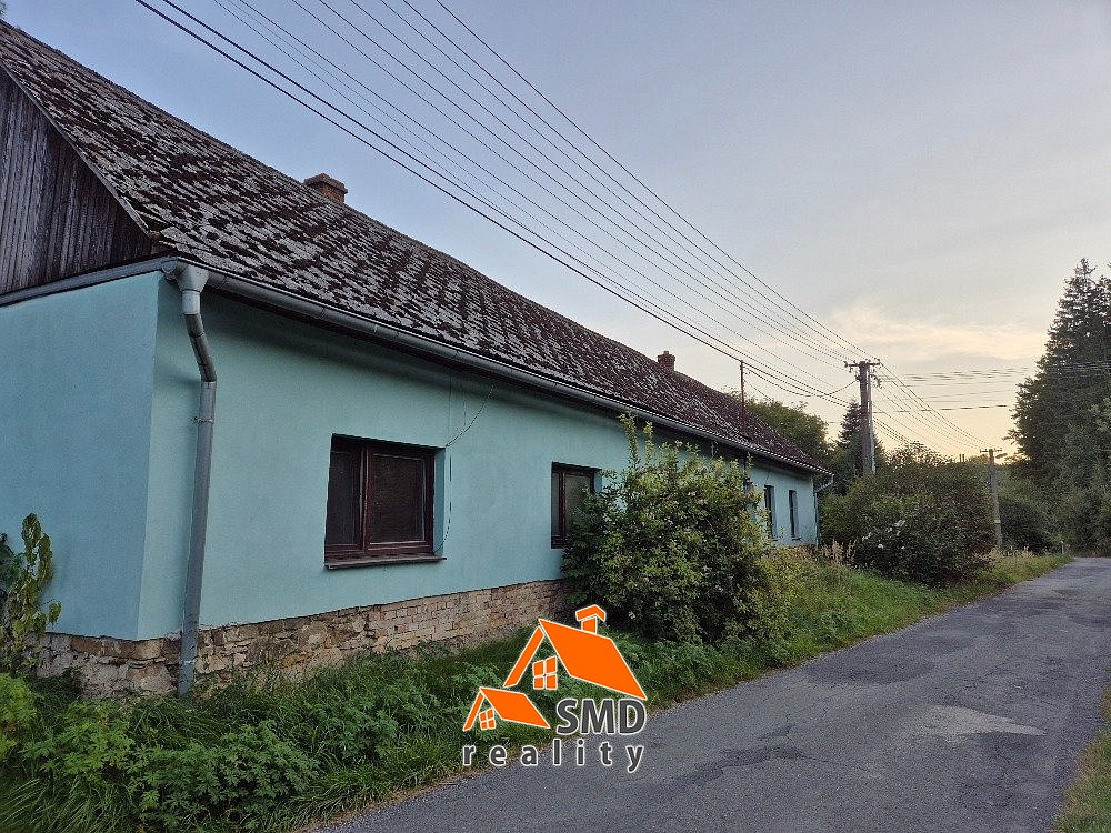 Prodej domu 470 m² s pozemkem 6 233 m²