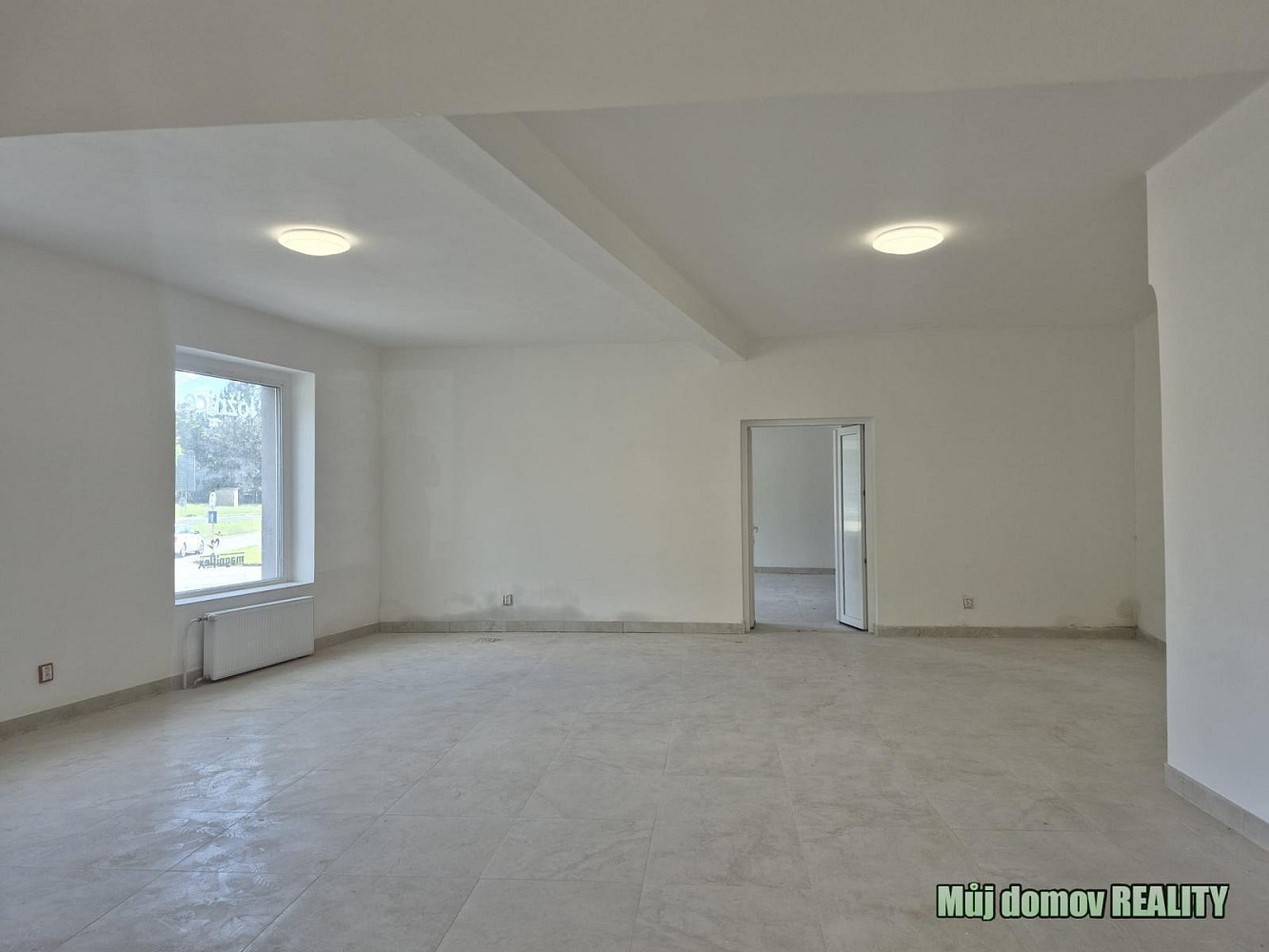 Pronájem obchodních prostor 300 m² – fotografie 5