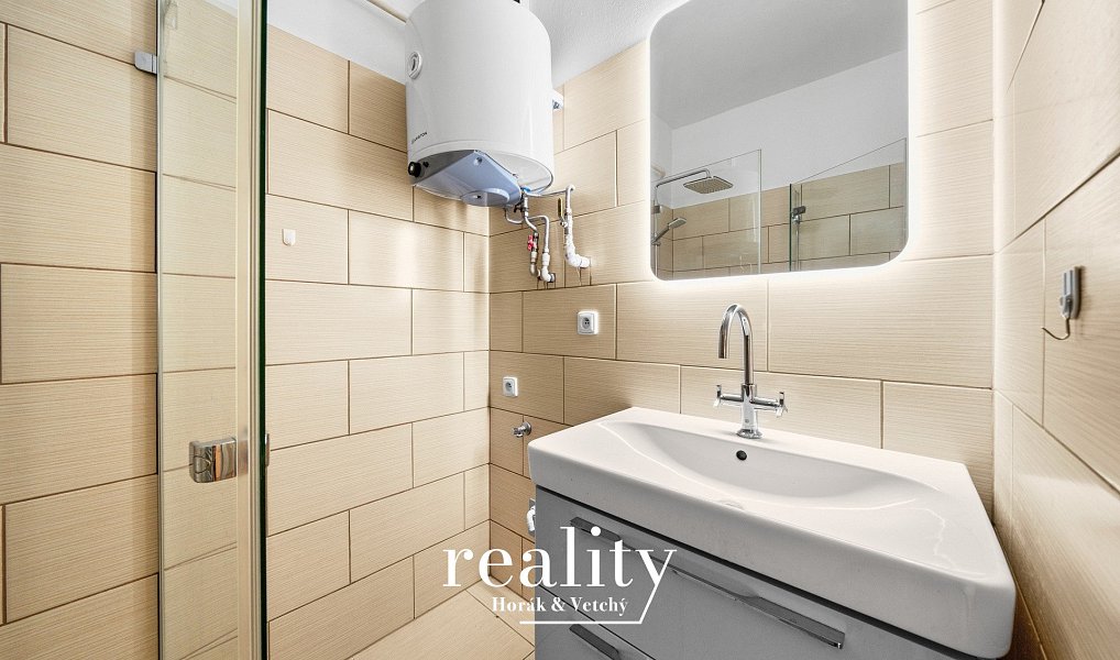 Prodej bytu 3+1 70 m², Znojmo – náhled fotky 18