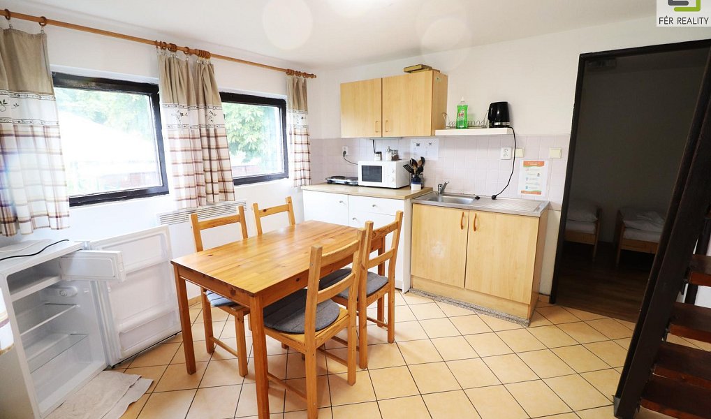 Prodej ubytovacího objektu 607 m², Vědomice – náhled fotky 36