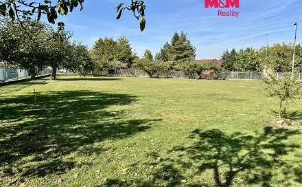 Prodej stavebního pozemku 1 267 m², Lom, okres Tábor