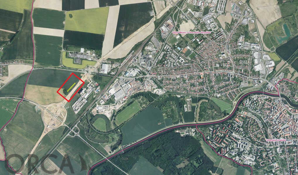 Prodej komerčního pozemku 2 424 m², Staré Město – náhled fotky 2