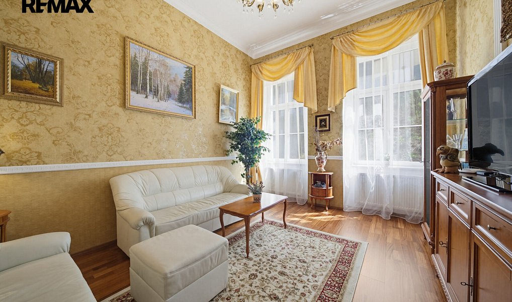 Prodej bytu 2+1 66 m², Karlovy Vary – náhled fotky 2