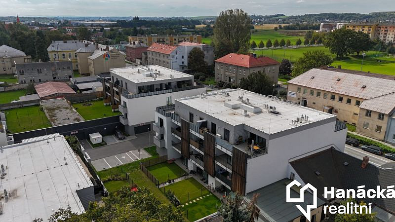 Pronájem garážového stání v Olomouci, ul. Věry Pánkové – fotografie 3