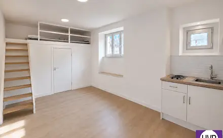 Prodej bytu 1+kk 29 m², U zákrutu, Praha 10 - Záběhlice