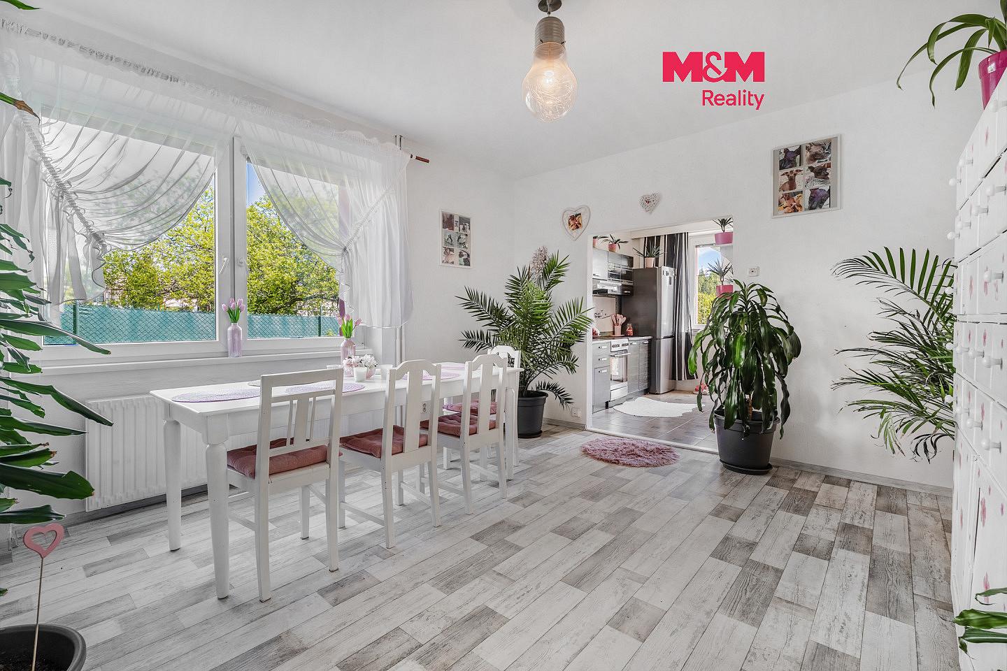 Prodej domu 208 m² s pozemkem 740 m²