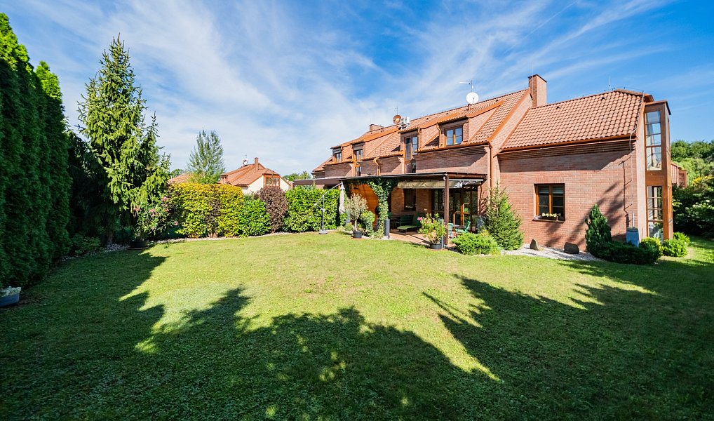 Prodej domu 175 m² s pozemkem 527 m², Dobřejovice – náhled fotky 22