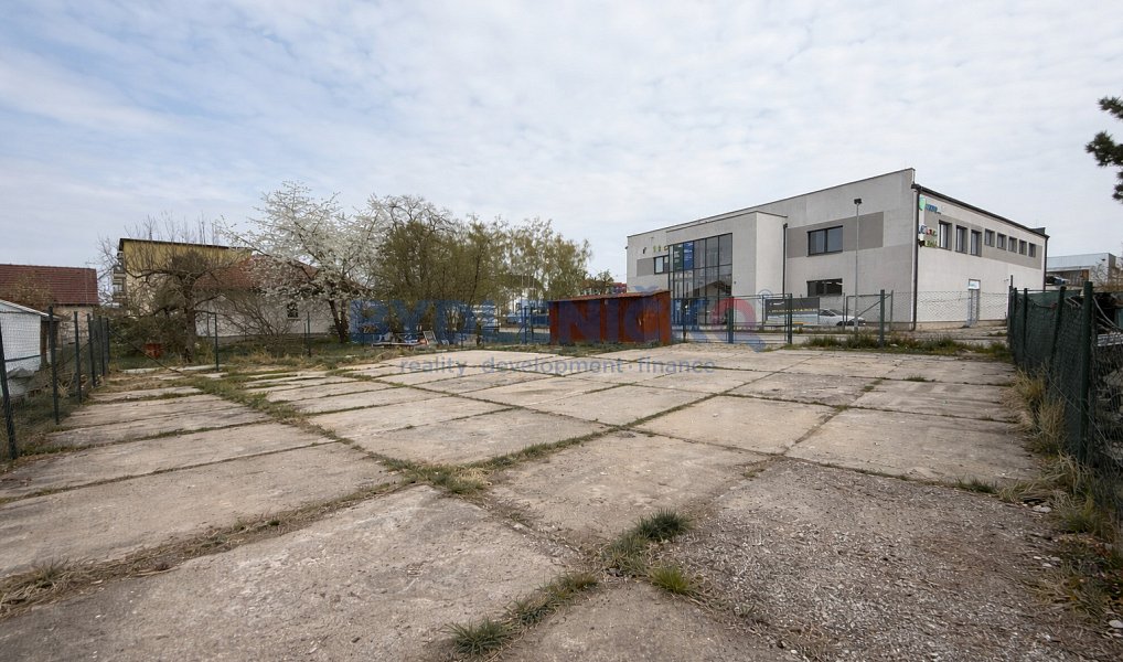 Pronájem komerčního objektu (jiného typu) 357 m², České Budějovice – náhled fotky 3