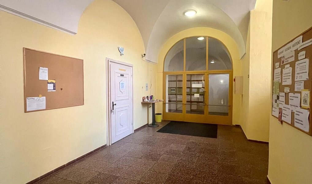 Pronájem kanceláře 25 m², Znojmo – náhled fotky 3
